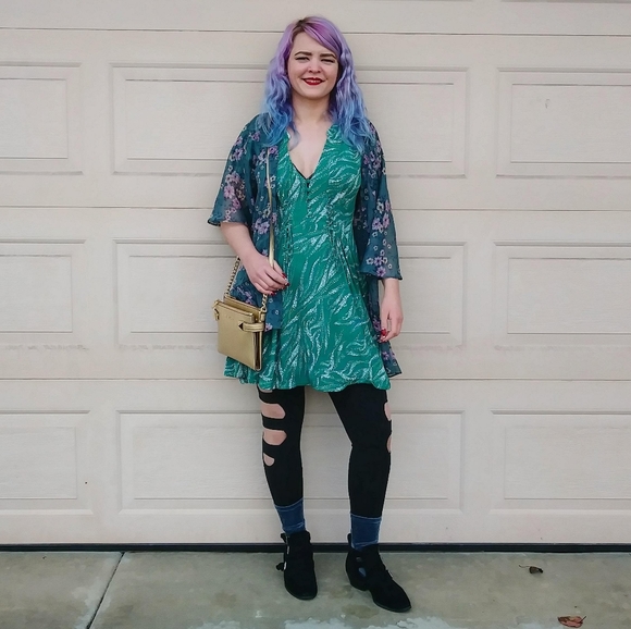 Meet your Posher, Emily :) - Picture 8 of 11